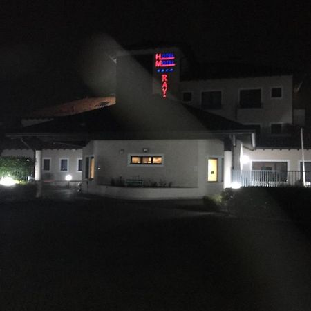 Elysium Hotel Raya Mediglia 外观 照片